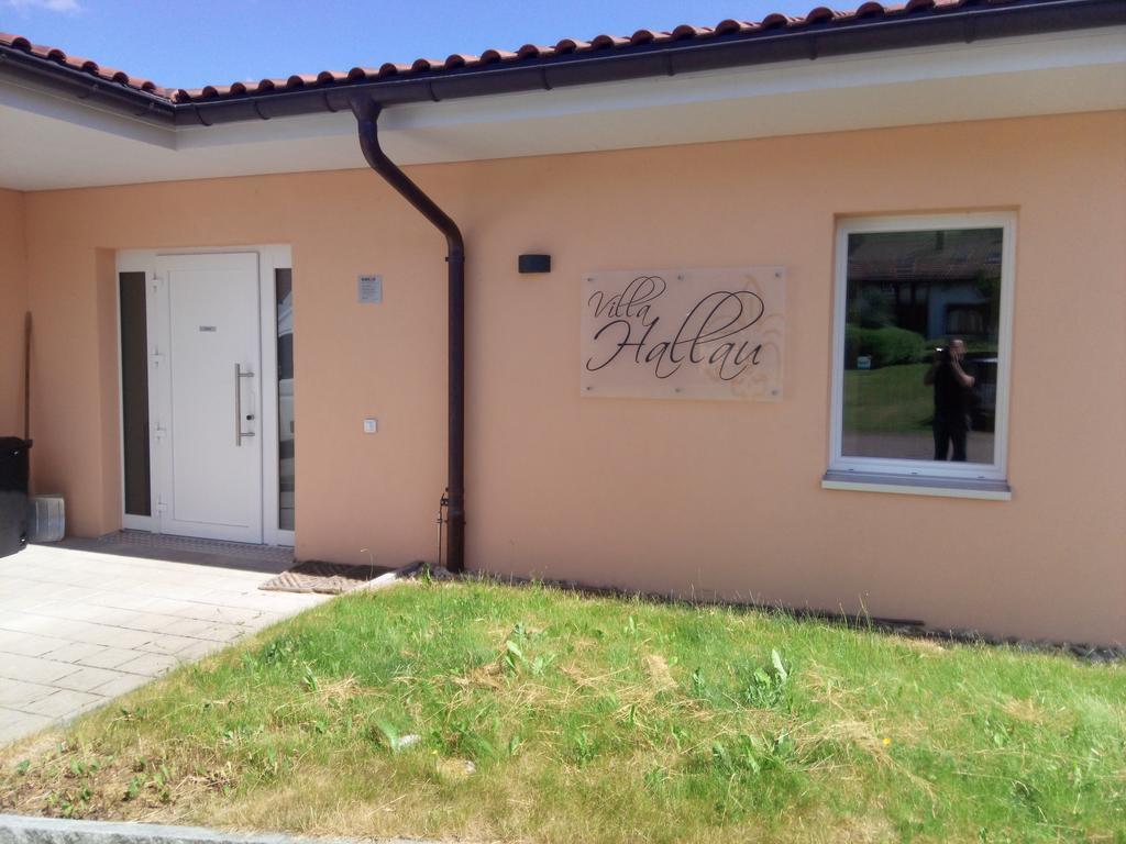 Bed And Breakfast Villa Hallau Exterior photo